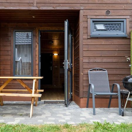 Pod Brzozami Apartamenty Domek Ustronny ウストロニエ・モルスキエ エクステリア 写真